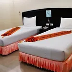 Komaree Hotel