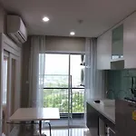 The Scene Condo By The Rich