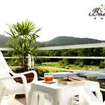 Baan Oui Phuket Guest House