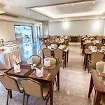 Airport Beach Hotel Phuket - Sha Extra Plus