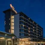 New Square Patong Hotel - Sha