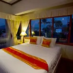 Villa Baan Thap Thim