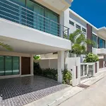 Villa Chloe