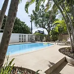 Villa Phawta 2 Bedrooms Villa In Kamala