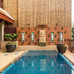 Hassippi Villa By Lofty