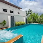 Thai-Themed 3Br Boutique Villa By Intira