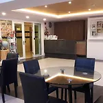 Ozone Condotel Apt 719