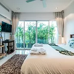Parinda Villa In Naka Hills