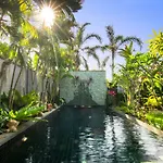 Comfortable 2Br Pool Villa In Center Saiyuan