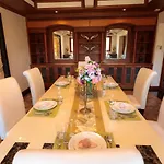 Lawootrip Villa