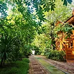 Ruen Tai Boutique