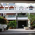 Sawasdee Apartment