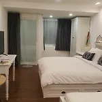 Wora Stay Room Kata Beach