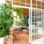 Chill House At Naiyang