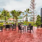 Condo In Nai Harn In Relife 15-122-211