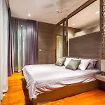 Villa Paradesa By Lofty