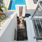 Lemon House