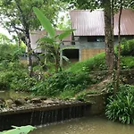 Baan Rai Me Rak Farmstay