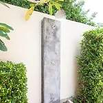 Pensri Villa