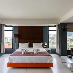Moxi Boutique Hotel