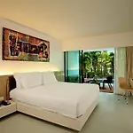 B-Lay Tong Beach Resort