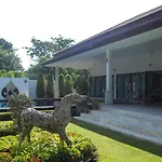 Spacious 4 Bedrooms Private Pool Villa In Phuket