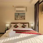 Naiharn Sea Condo By Holy Cow, 1-Br, Mountain View