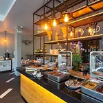 Maya Phuket Airport Hotel-Naiyang Beach