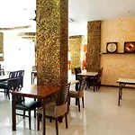 Sharaya Boutique Complex