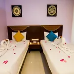 Sharaya Boutique Complex