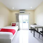 Oyo 368 Aoi Apartment