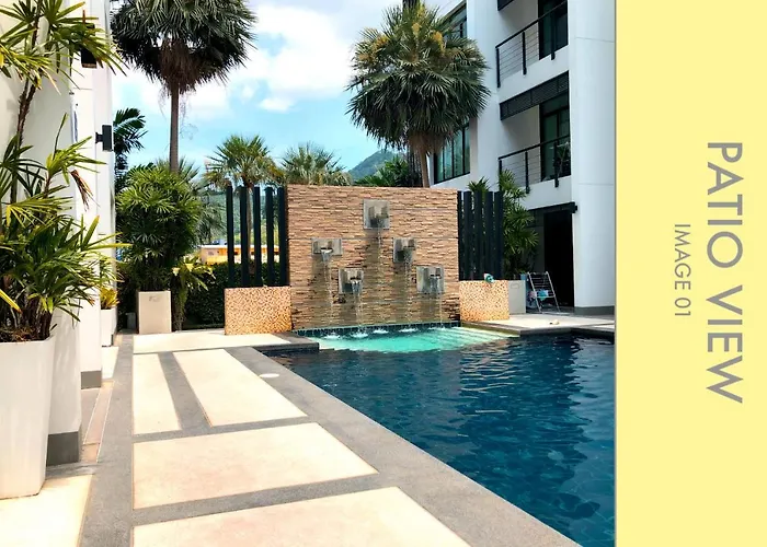 Pool Access 2 Bdr Stylish Condo