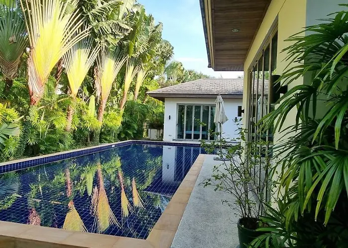 Beautiful Villa Walking Distance From Bangtao Beach