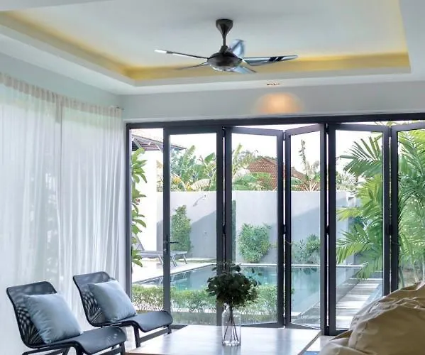 Blu Boat Luxury Pool Villas