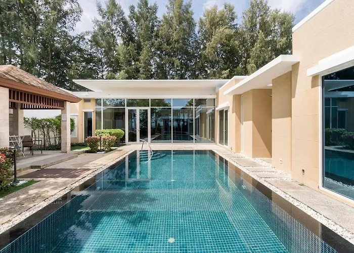 Splash Villa By Villacarte