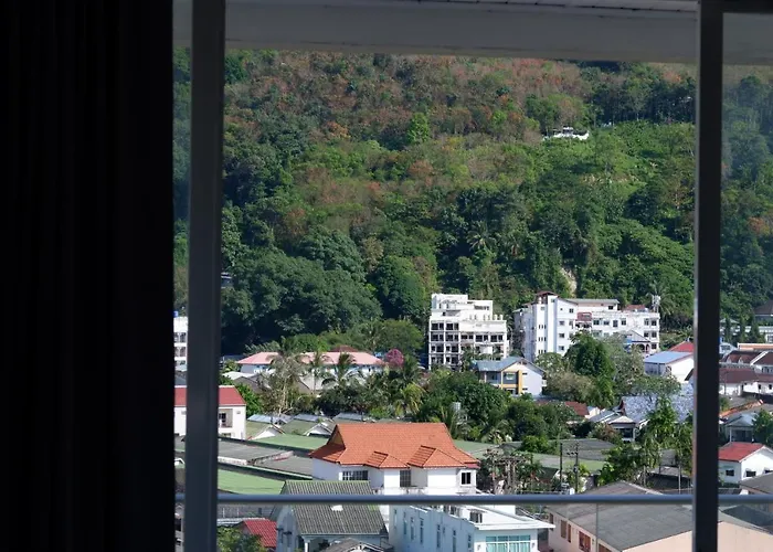 Elite Patong Hotel