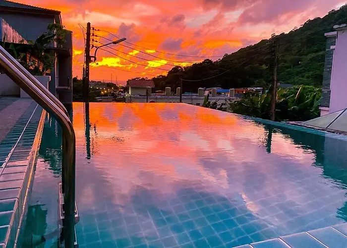 3 Bdr Pool Villa Patong 芭东3卧室泳池别墅 远海景