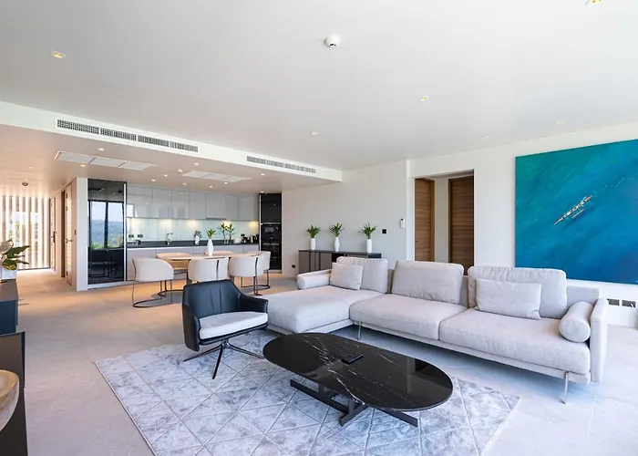 New 2Br Condo Bluepoint 8-17 Sea Views