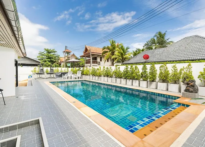 Chonlada Holiday Home - 2 Bedroom Pool Access Bungalow - Kamala Beach