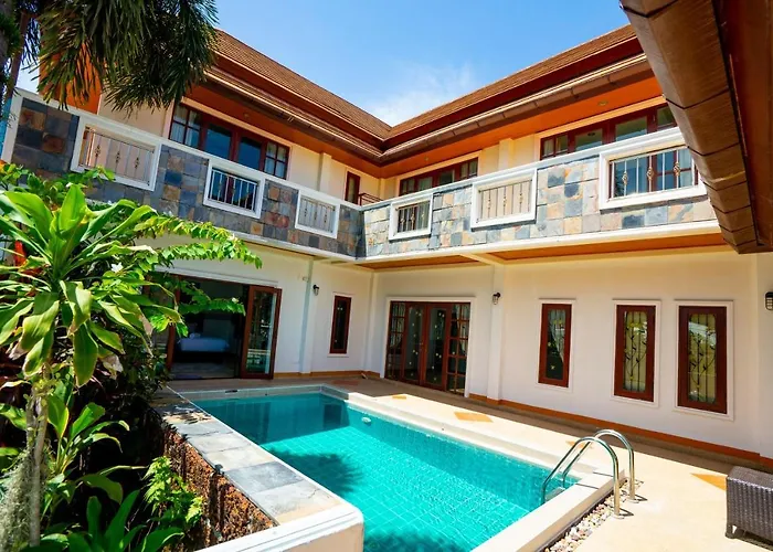 Bang Tao Pool Villa, Close To Beach - Sleeps 16