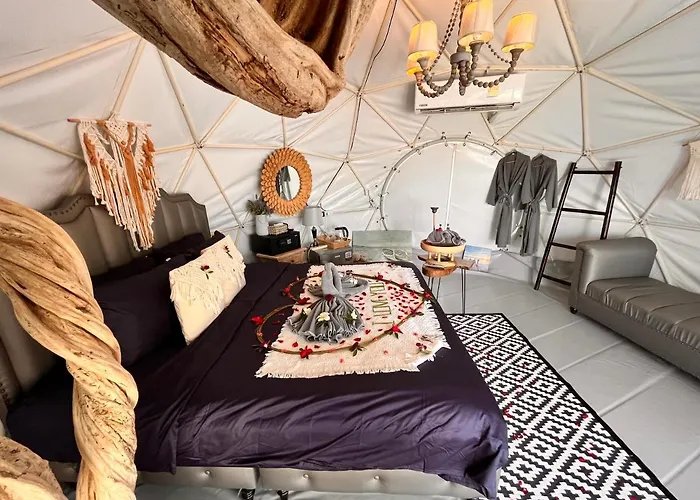Signature Glamping