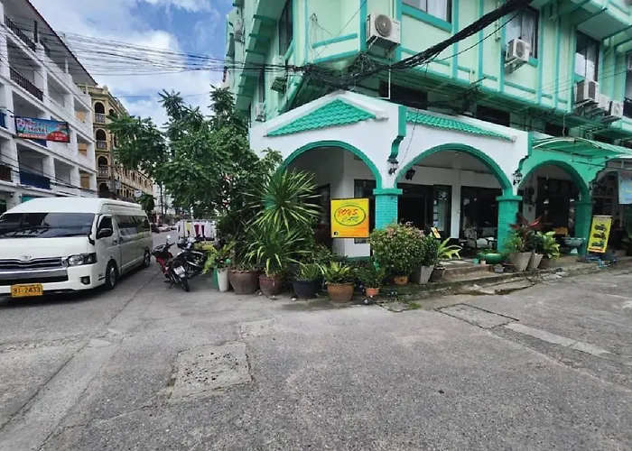 Joys Cafe & Guesthouse