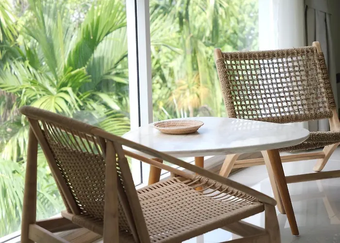 Karon Beach Apartment & Sea View Pool