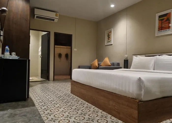 New Breakers Hotel Rawai