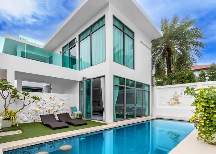 【Luxury】Private Pool Villa, Perfect For Vacation. Walk 700 Meters To Kamala Beach 【With Complete Living Facilities And Convenient Transportation】