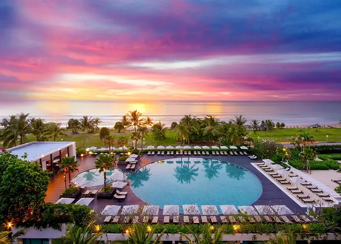 Pullman Phuket Karon Beach Resort