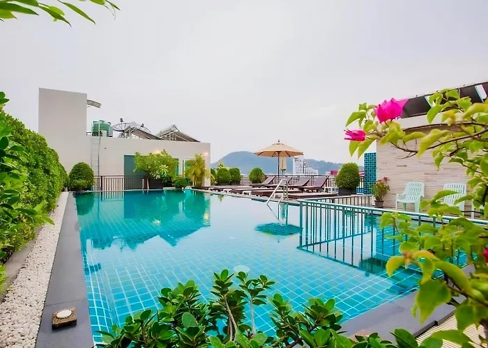 77 Patong Hotel & Spa