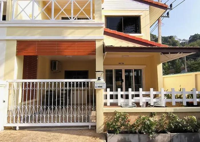 Kata Beach Townhouse