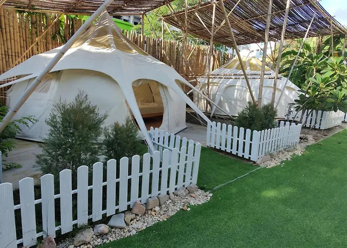 Bambus Restaurant, Bar & Glamping