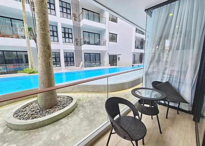 Perfect Night 2 Bed Pool Access
